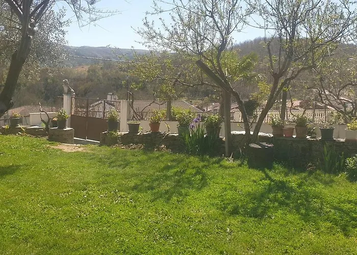 Casa Restaurante O Pites Сasa de vacaciones Alfaiao